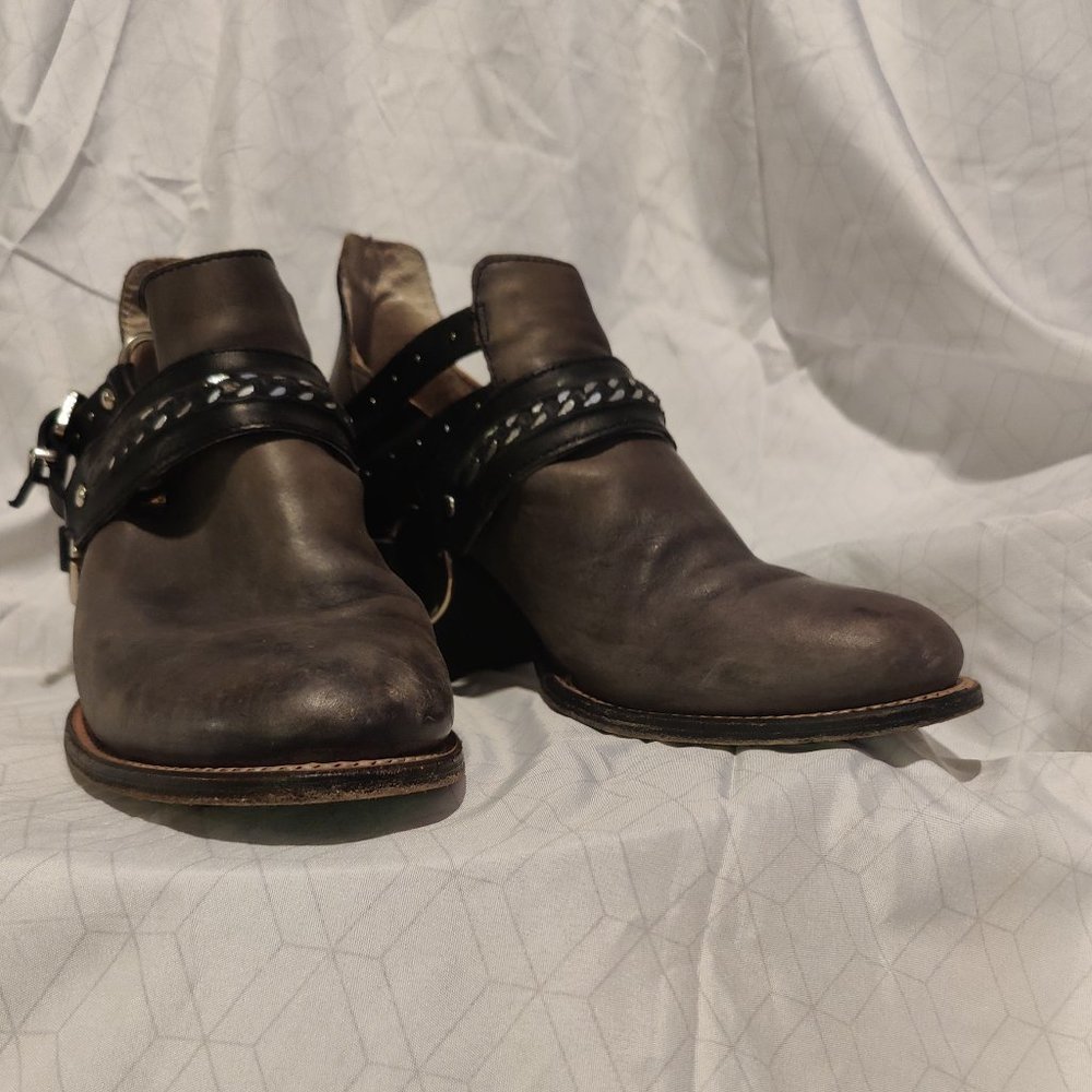 Freebird by Steven *COLTON* Women's Size 10